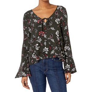 Cupcakes & Cashmere Jantel Floral Blouse